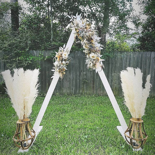 White pampas grass for weddings